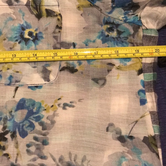 Blouse - Picture 6 of 6